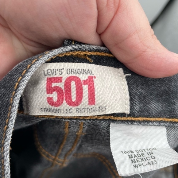 Levis original 501 button fly straight leg denim jean - Picture 9 of 10